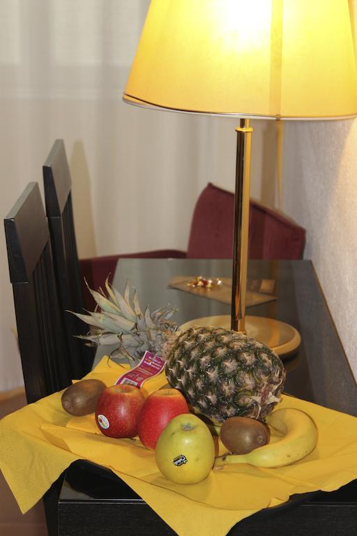 Hotel Centrale Trieste Esterno foto
