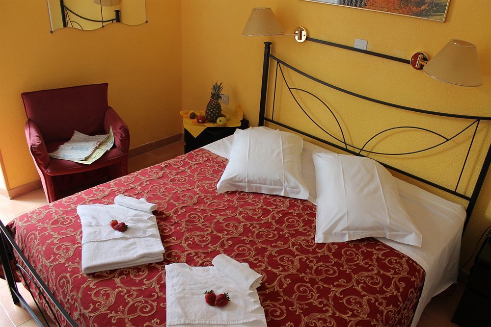 Hotel Centrale Trieste Esterno foto