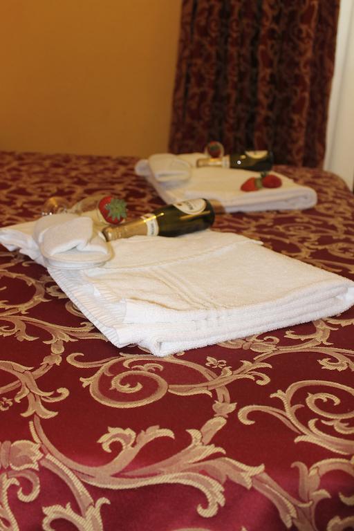 Hotel Centrale Trieste Esterno foto