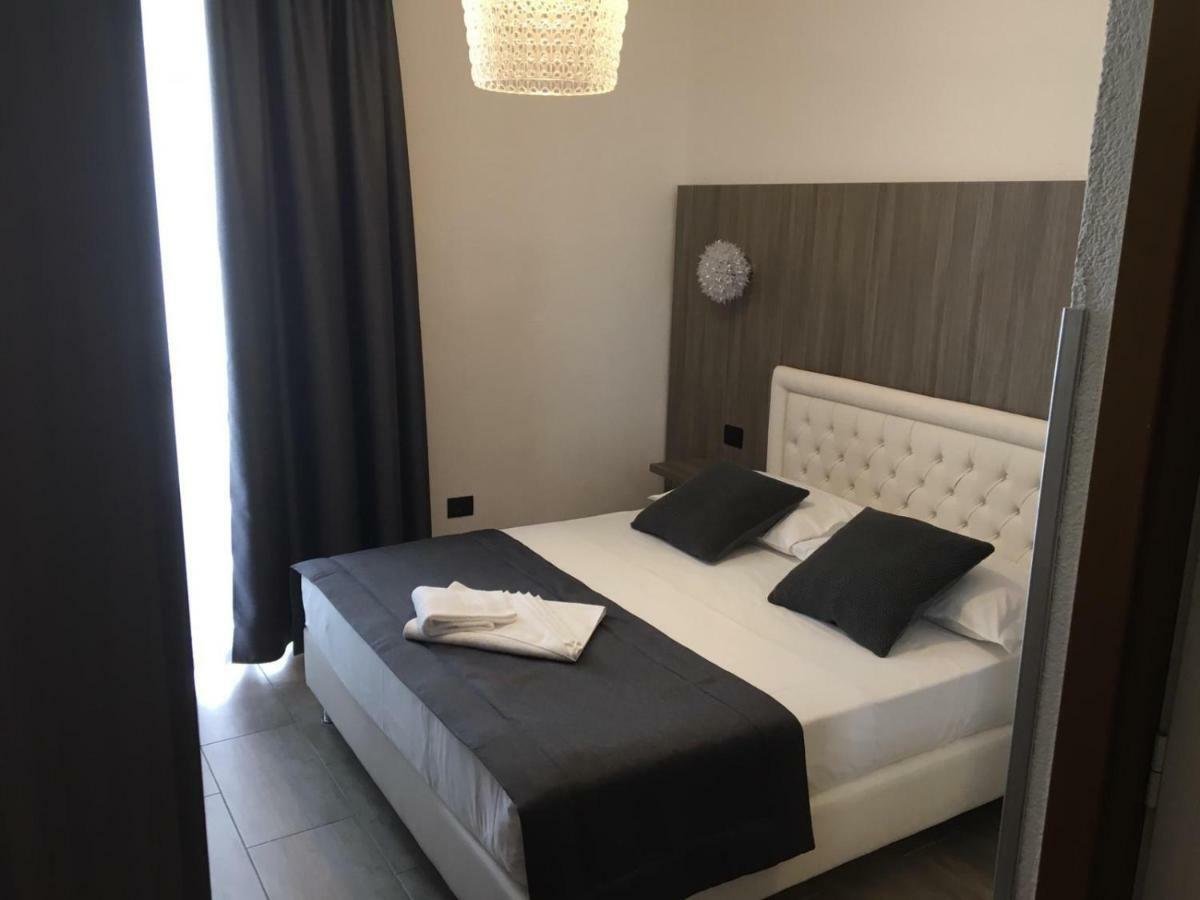 Hotel Centrale Trieste Esterno foto